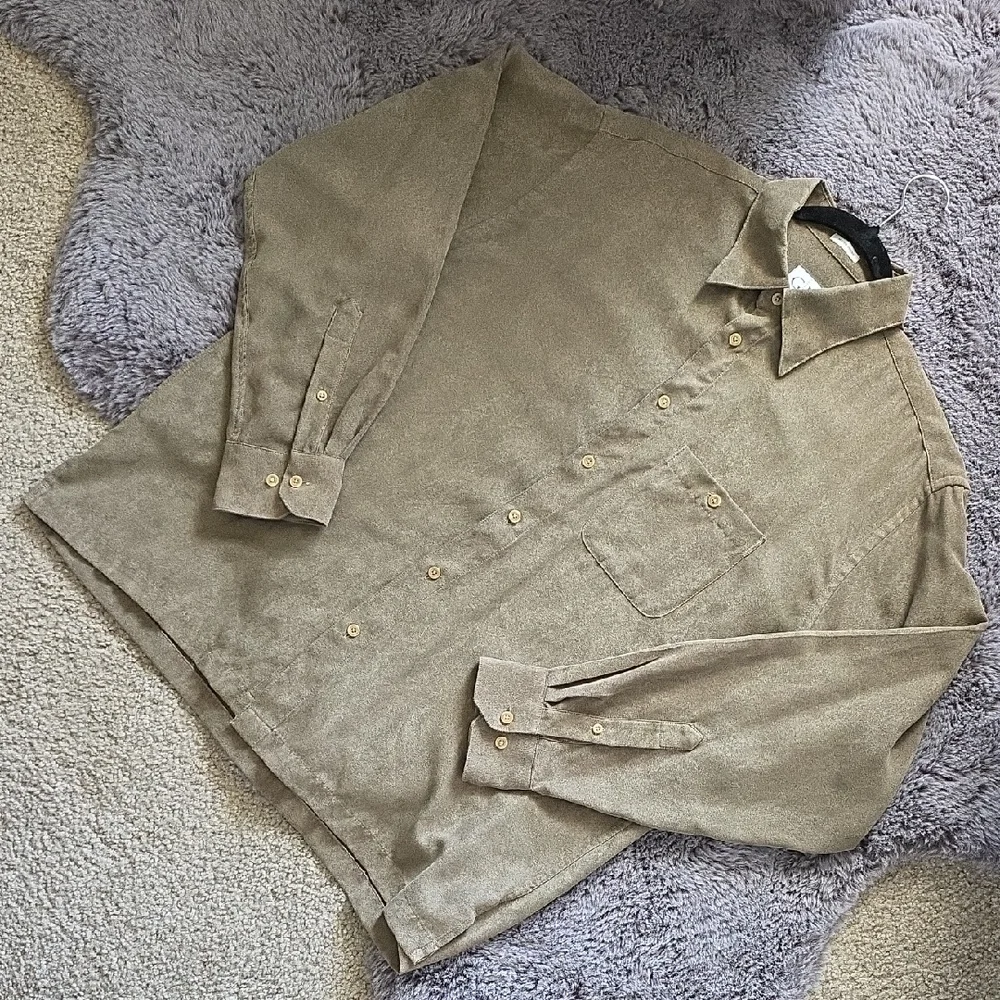 Geoffrey Beene Khaki Olive Microsueded Button Down Shirt Relaxed Large - Picture 1 of 14